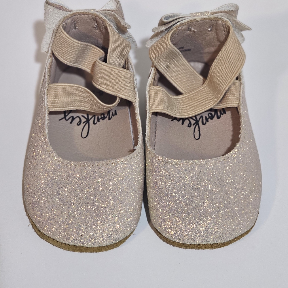 Monkey Feet Cream Shimmery Leather Soft Bottom Baby Toddler Shoes 6-12 Months